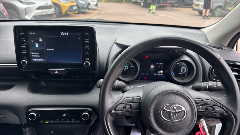 Toyota Yaris 1.5 Hybrid Design 5dr CVT Hybrid Hatchback